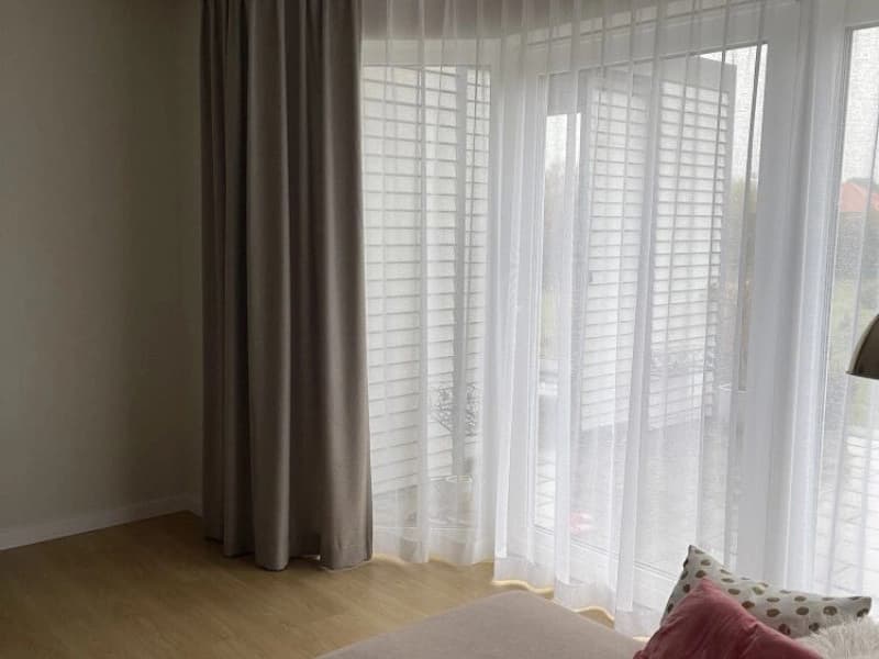 Firany w eleganckim salonie