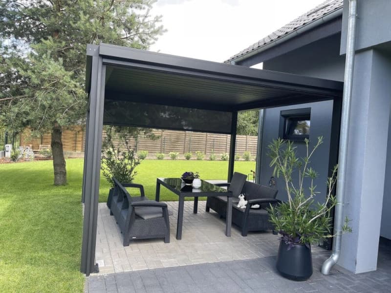 Pergola z lamelami w ogrodzie w Janczewie koło Gorzowa Wlkp.